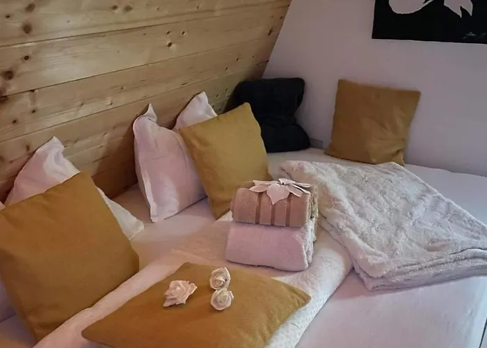 Glamping Holiday House With Terrace And Sauna- No Hot Tub- Hisa Oddiha