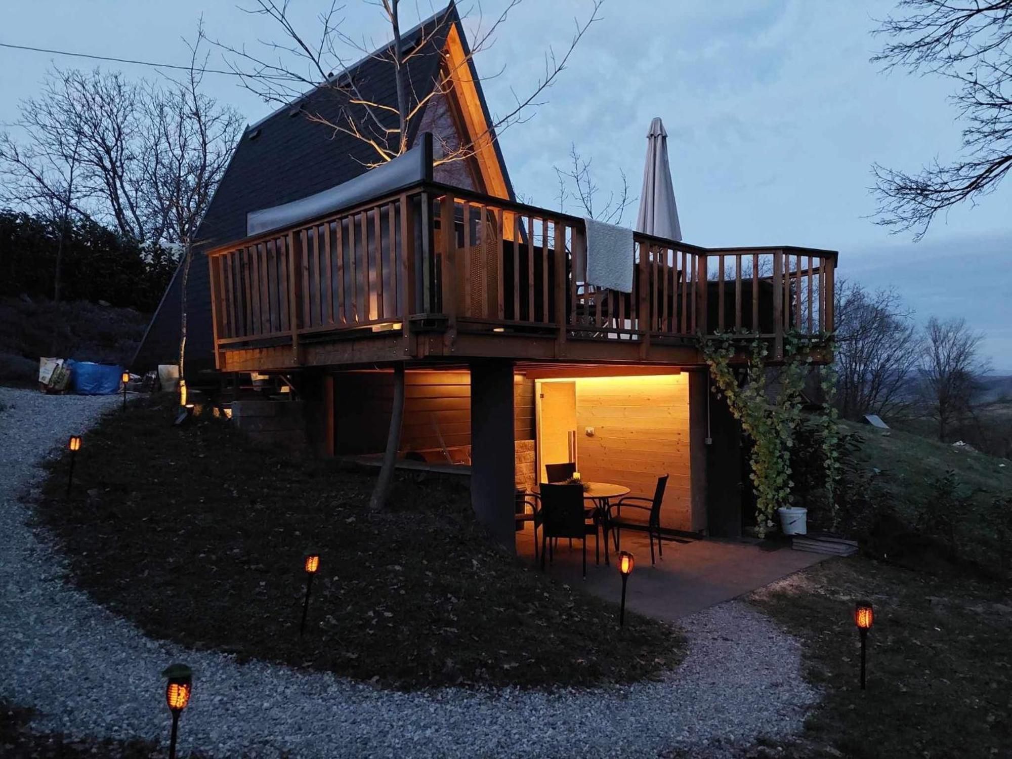 Hébergement de vacances Glamping House With Terrace And Sauna- No Hot Tub- Hisa Oddiha